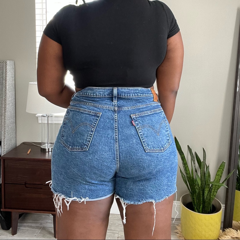 Levi’s Denim shorts medium blue wash